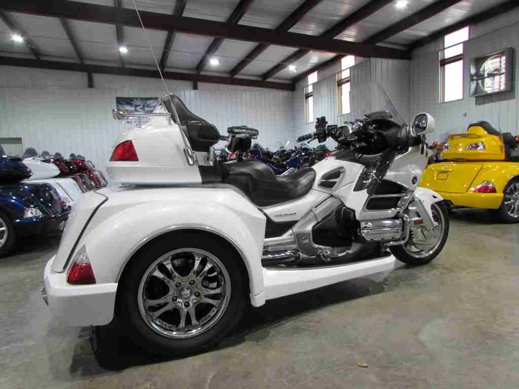 2017 HONDA GOLDWING GL1800 ROADSMITH HTS 1800 TRIKE